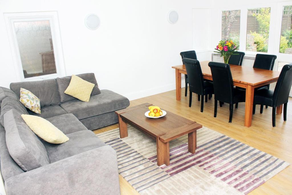 Gidea Park Hotel Romford Ngoại thất bức ảnh
