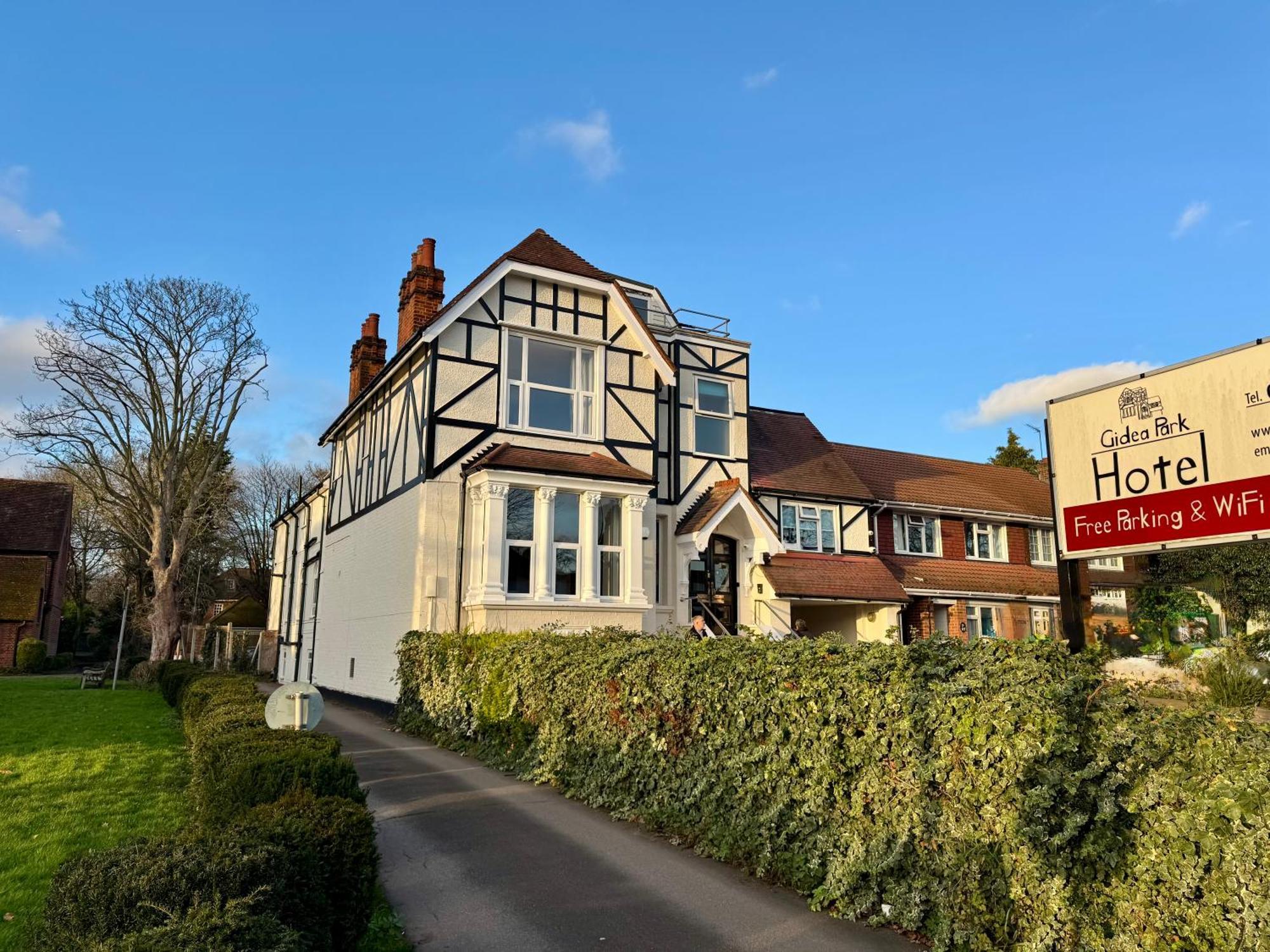 Gidea Park Hotel Romford Ngoại thất bức ảnh