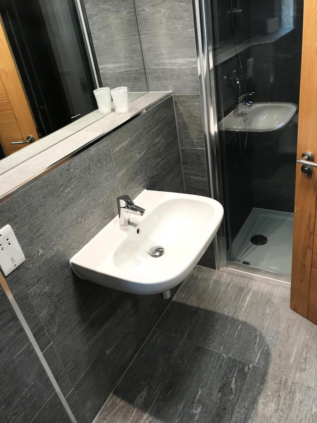 Gidea Park Hotel Romford Ngoại thất bức ảnh